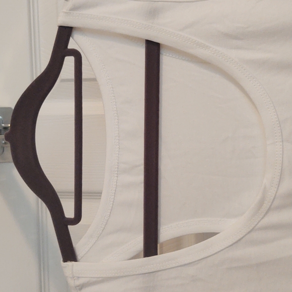 *FINAL SALE* NWOT Women's Tank Size S - Picture 4 of 6